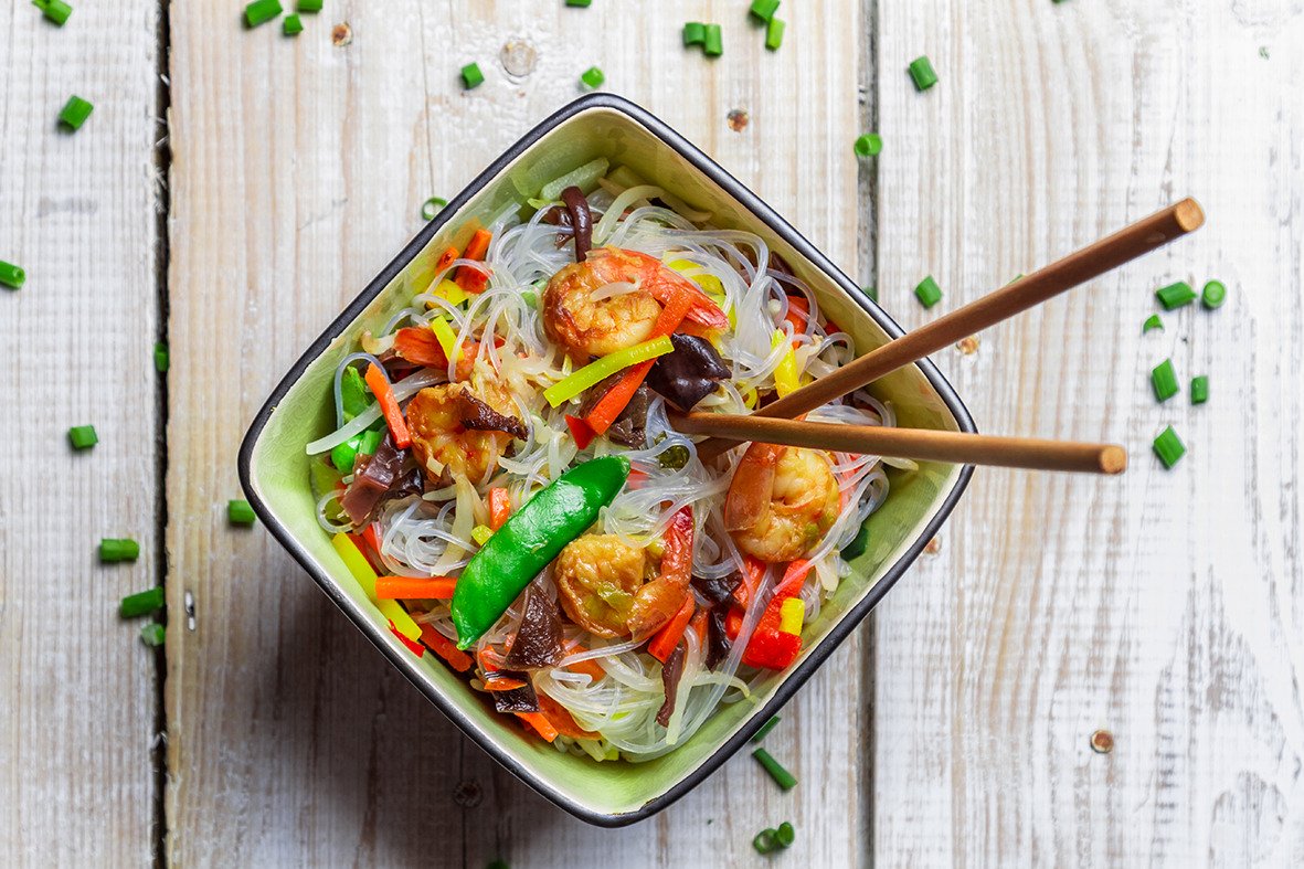 prawn-stir-fry-with-rice-noodles-recipe-499-calories-seafood-recipes